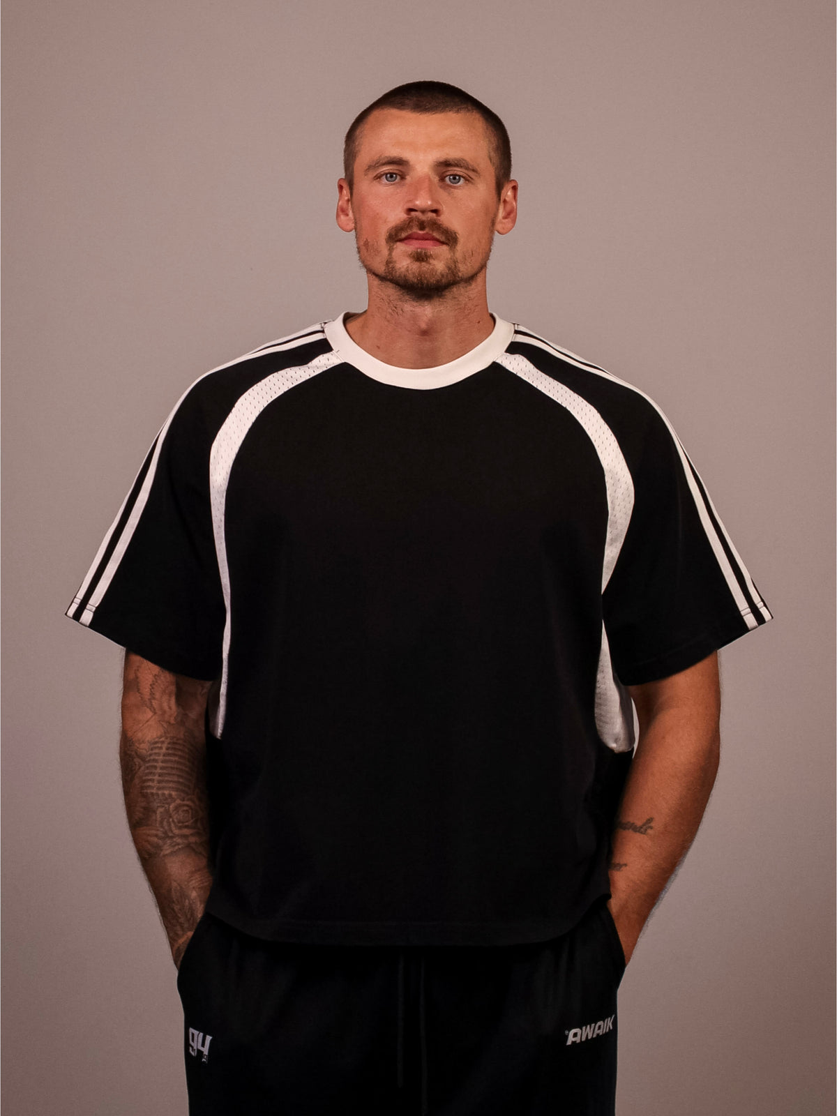BLACK VERTEX 'PUMP COVER' MESH TEE