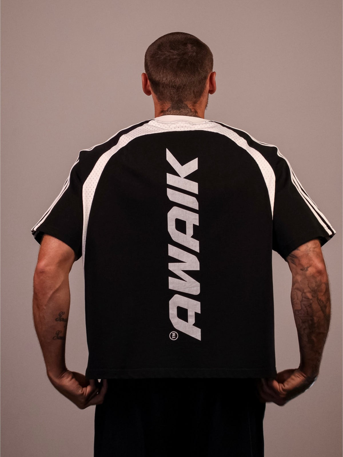 BLACK VERTEX 'PUMP COVER' MESH TEE