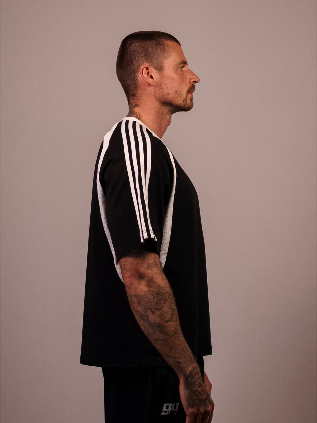 BLACK VERTEX 'PUMP COVER' MESH TEE