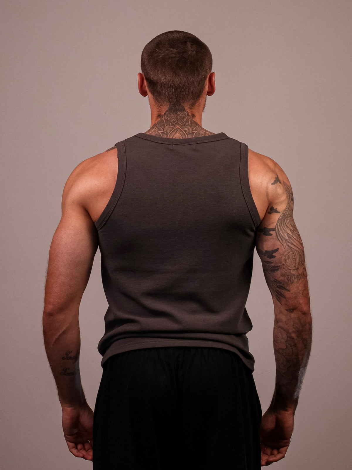 DARK GREY HEAVYWEIGHT RIBBED TANK