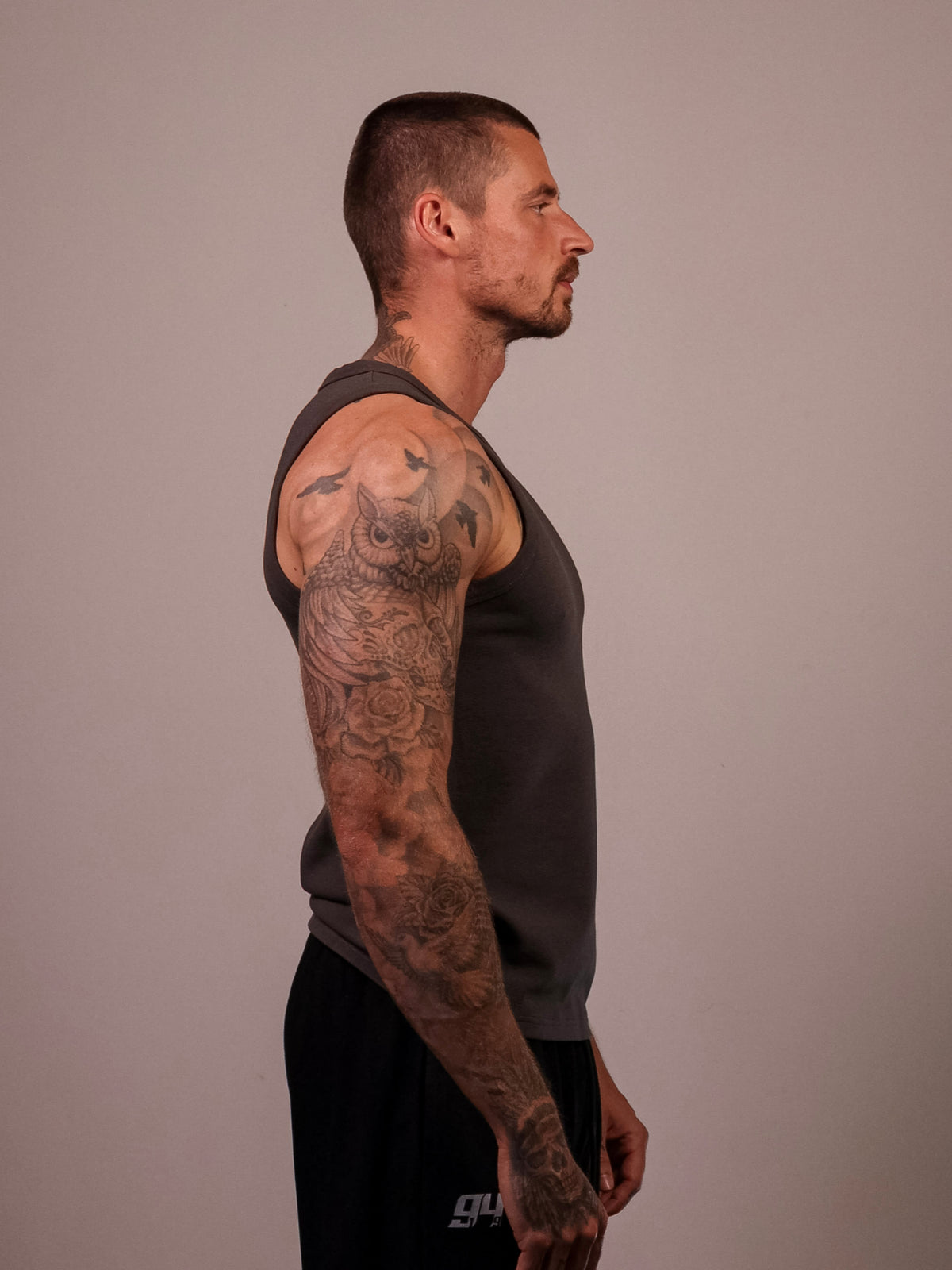 DARK GREY HEAVYWEIGHT RIBBED TANK