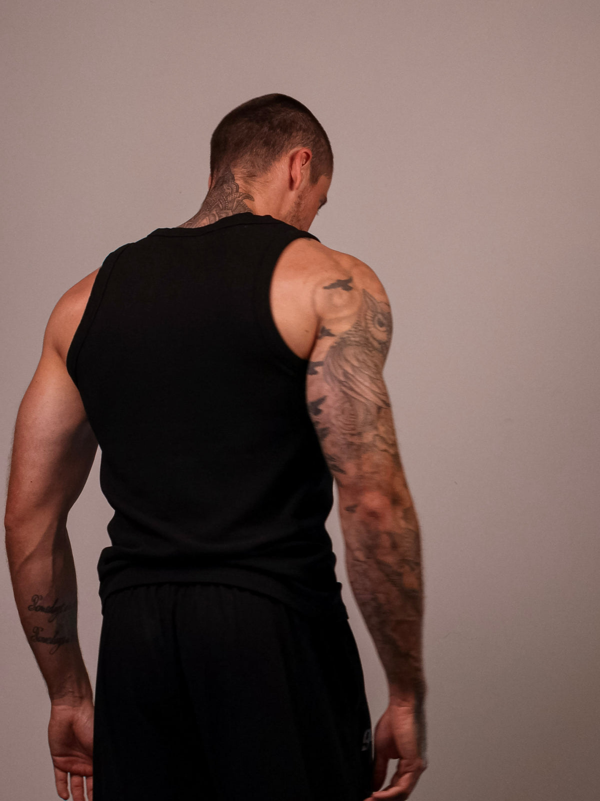 BLACK HEAVYWEIGHT RIBBED TANK