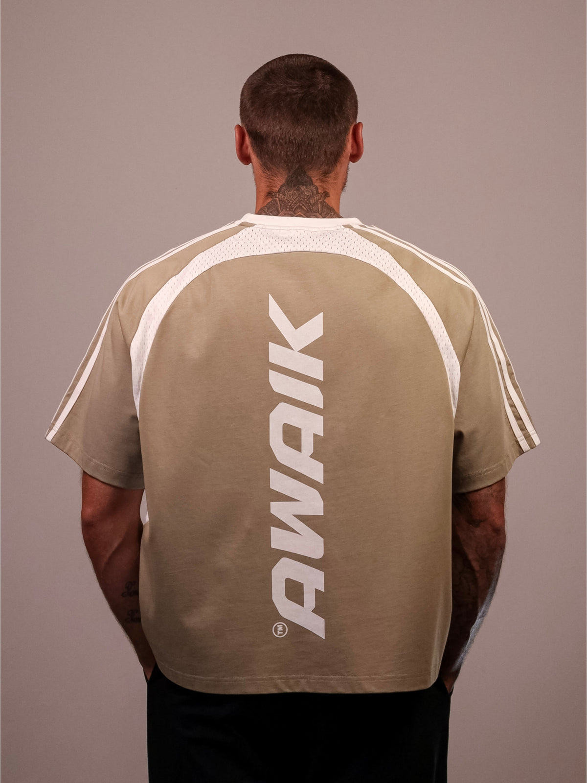 KHAKI VERTEX 'PUMP COVER' MESH TEE